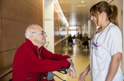 Nota De Prensa. Ante El Envejecimiento Y La Cronicidad, El Colegio Reclama Más Enfermeras Geriátricas Y De Familiar Y Comunitaria