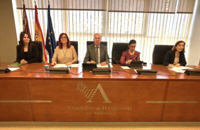 El Colegio reclama medidas más firmes contra las agresiones a las enfermeras y advierte que “no basta con sancionar, hay que prevenir”