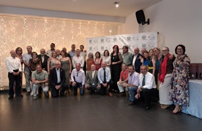 El Colegio de Enfermería rinde homenaje a los enfermeros y enfermeras que se han jubilado este año en un acto muy emotivo
