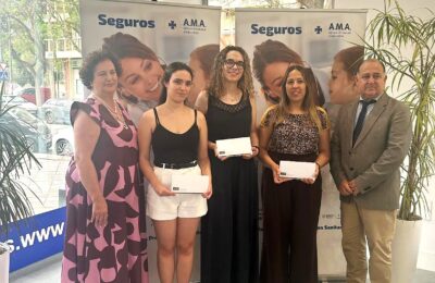 El Colegio acompaña a la Fundación A.M.A. en la entrega de las becas de ayuda a la preparación del examen EIR