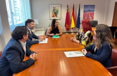 Colegio de Enfermería y Consejería de Salud abren una nueva etapa de colaboración para afrontar los retos de la sanidad regional